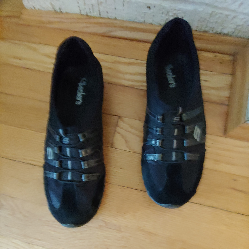 black sport Skechers leather/suede 8.5